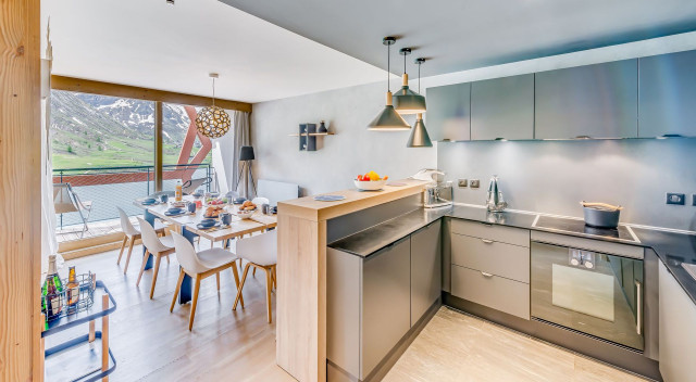 _lv_images__lot_0000000458_06_14268437