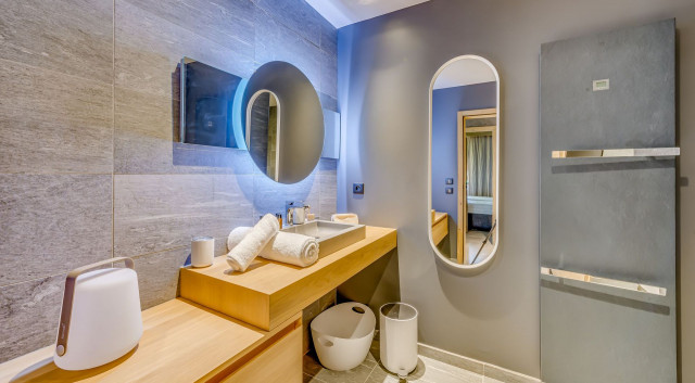 _lv_images__lot_0000000458_14_13077386