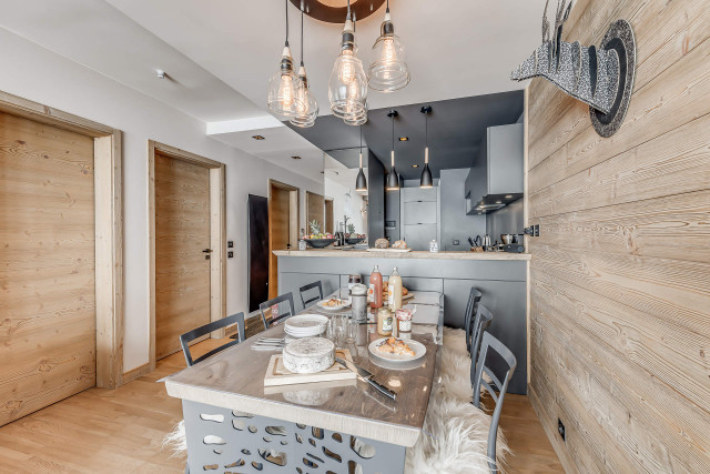 _lv_images__lot_0000000459_07_13077950