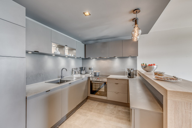 _lv_images__lot_0000000461_04_13932744