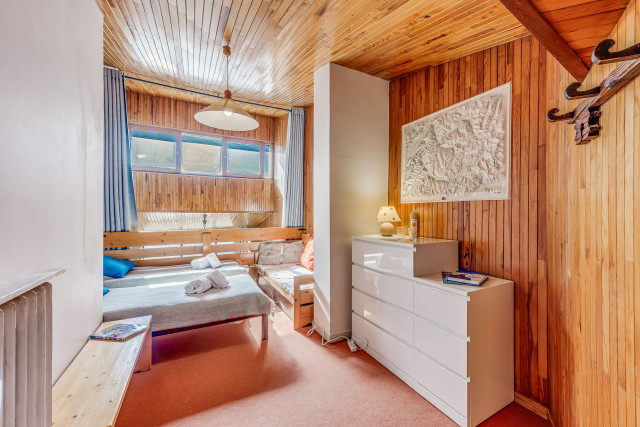 _lv_images__lot_0000000476_13_15365338
