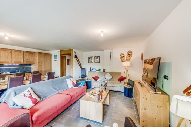 _lv_images__lot_0000000484_05_14414782