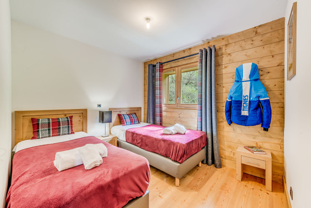 _lv_images__lot_0000000484_08_14027903