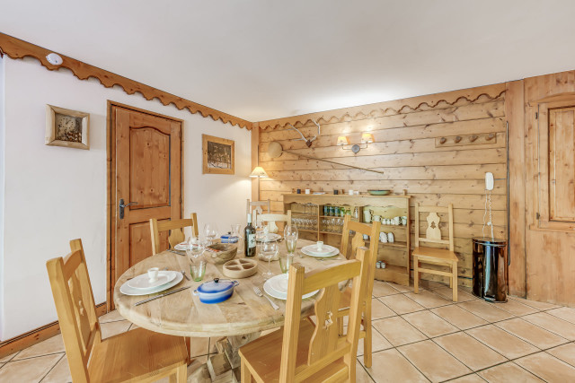 _lv_images__lot_0000000502_03_14415491