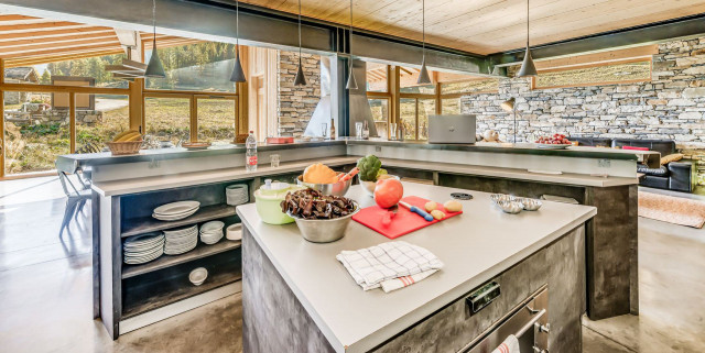 _lv_images__lot_0000000518_05_13497852