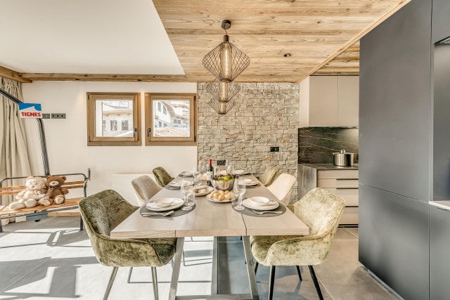 _lv_images__lot_0000000524_09_13913053