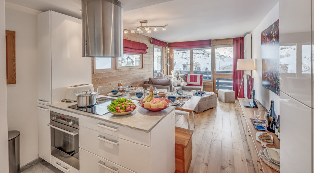 _lv_images__lot_0000000525_01_14415193