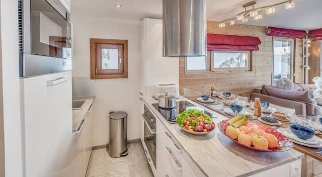 _lv_images__lot_0000000525_02_14028328