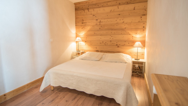 _lv_images__lot_0000010202_09_13826263