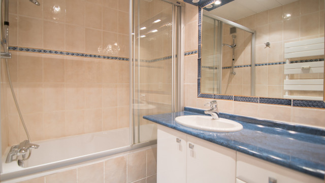 _lv_images__lot_0000010202_11_13081806