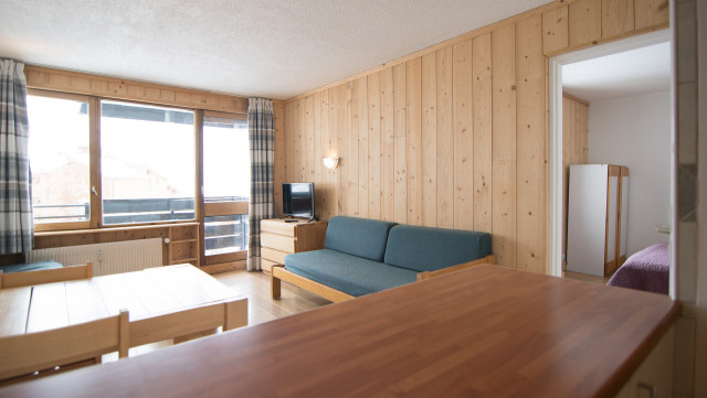 _lv_images__lot_0000010203_06_14420330