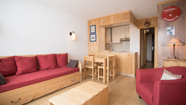 _lv_images__lot_0000010204_01_14235043