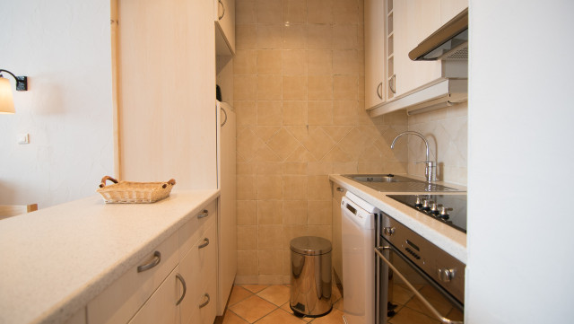 _lv_images__lot_0000010204_06_13269409