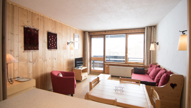 _lv_images__lot_0000010204_07_14033104