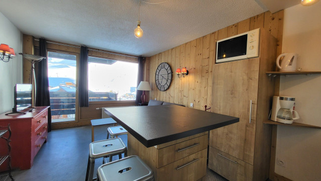 _lv_images__lot_0000010406_02_14372953