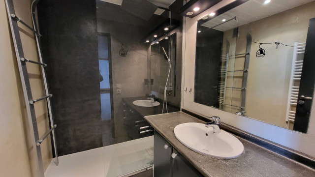 _lv_images__lot_0000010406_09_13268927