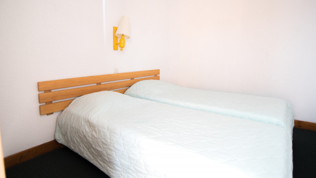 _lv_images__lot_0000010502_07_14420423