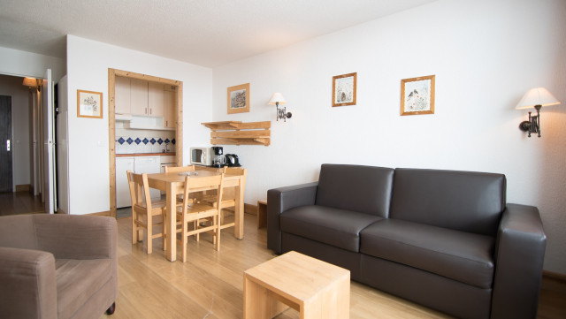 _lv_images__lot_0000010511_01_14235574