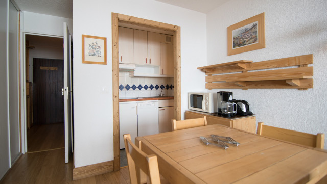 _lv_images__lot_0000010511_03_13082432