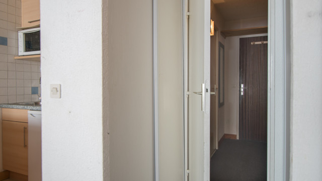 _lv_images__lot_0000010704_08_13270029