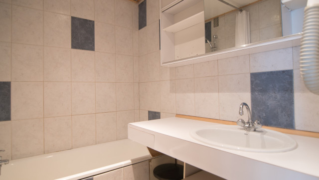 _lv_images__lot_0000010704_10_13157401