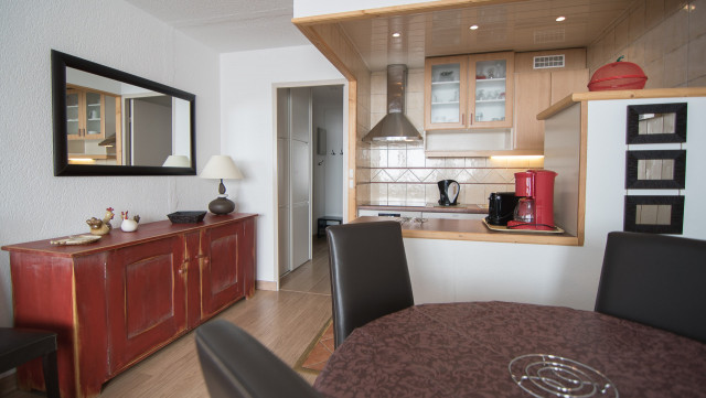 _lv_images__lot_0000010706_03_15472481
