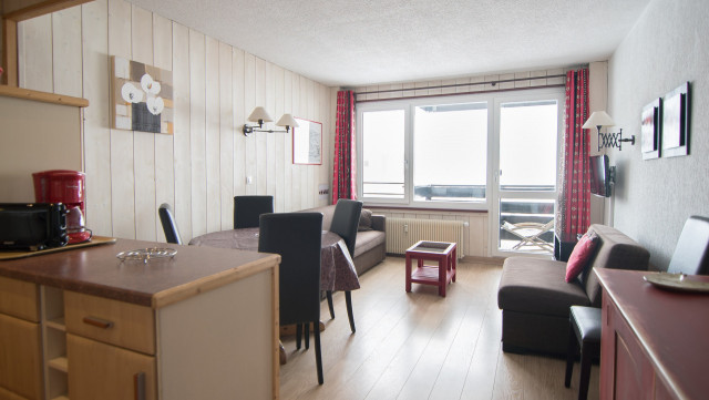 _lv_images__lot_0000010706_06_13740522