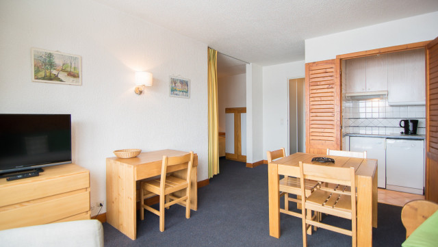 _lv_images__lot_0000010813_02_13503648