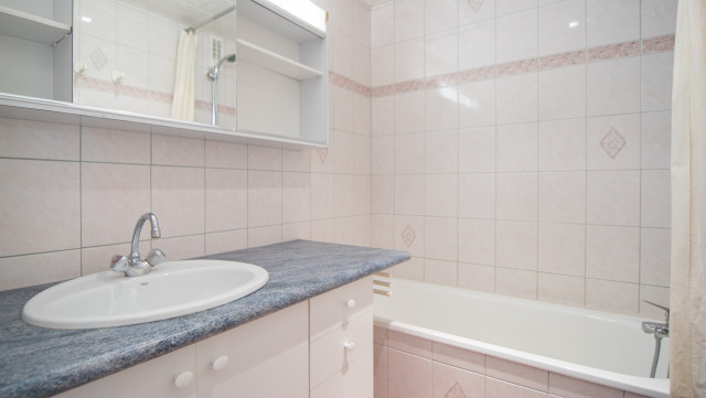 _lv_images__lot_0000010813_10_14004782