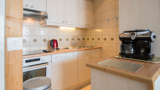 _lv_images__lot_0000010906_05_13588932