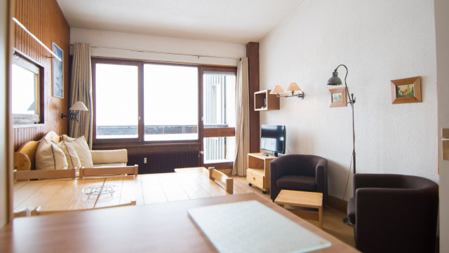 _lv_images__lot_0000010906_06_13082177