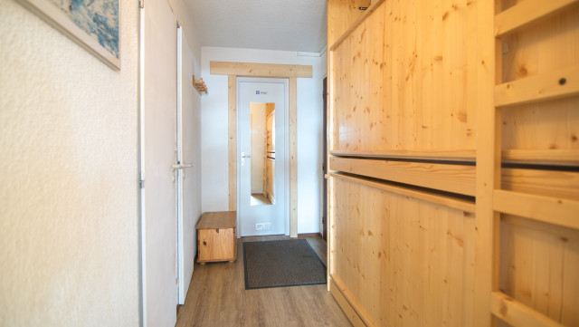 _lv_images__lot_0000020303_07_14033409