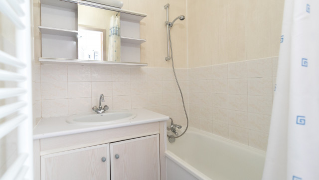 _lv_images__lot_0000020501_11_14235146