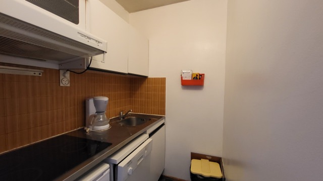 _lv_images__lot_0000020706_03_14373194