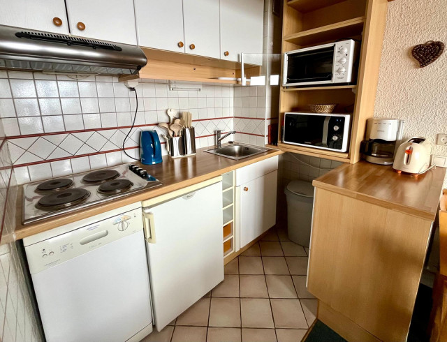 _lv_images__lot_0000030202_07_14033608