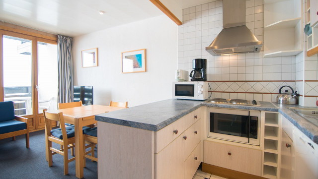 _lv_images__lot_0000030203_07_14420458