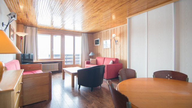 _lv_images__lot_0000030205_03_14234825