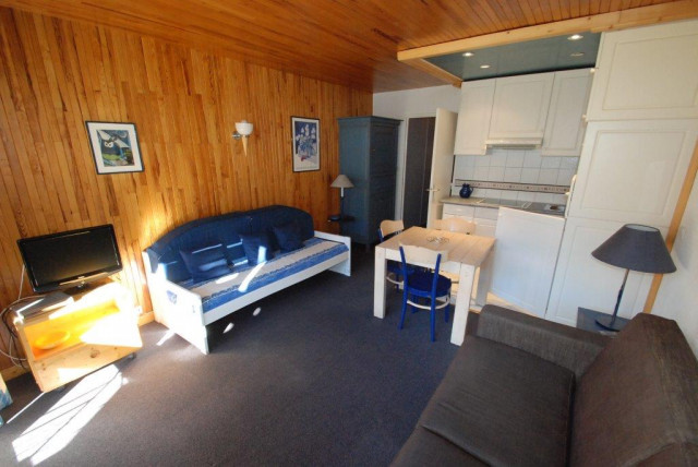 _lv_images__lot_0000030210_02_13456191