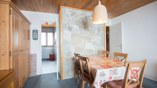 _lv_images__lot_0000030301_07_14419963