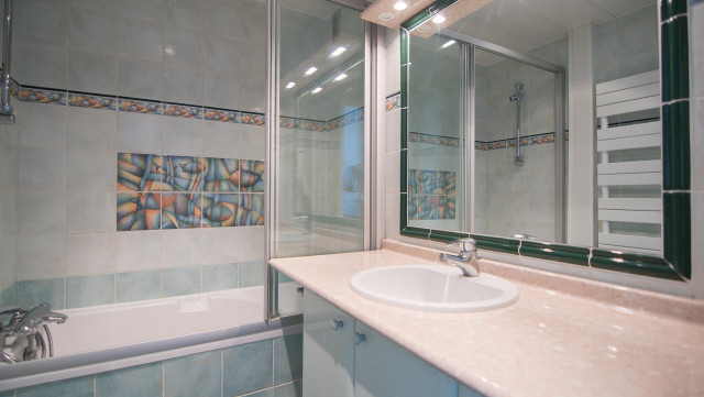 _lv_images__lot_0000030302_08_13082157