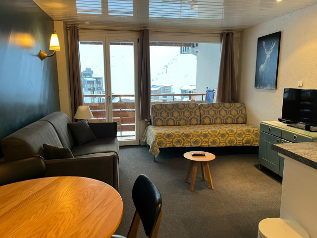 _lv_images__lot_0000030303_01_14419436