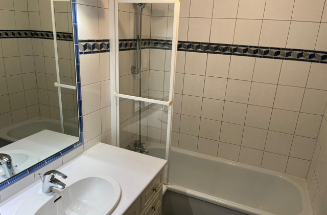 _lv_images__lot_0000030303_08_13936697