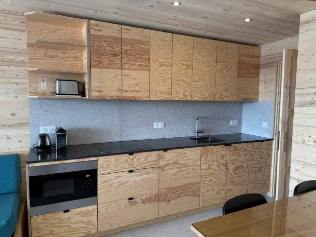 _lv_images__lot_0000030309_03_14419972