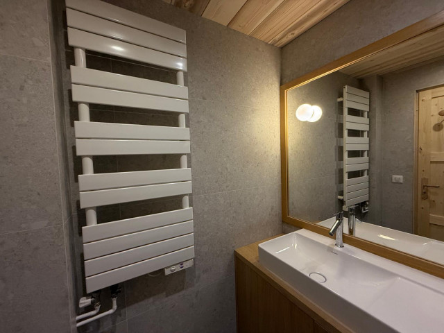 _lv_images__lot_0000030309_05_14373521