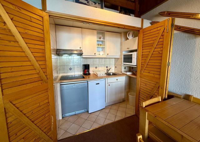 _lv_images__lot_0000030402_07_13269768