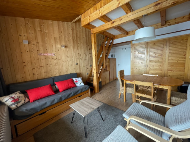 _lv_images__lot_0000030410_02_13778597