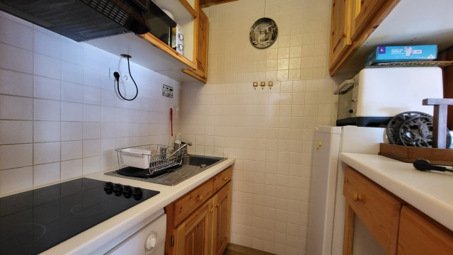 _lv_images__lot_0000050015_05_13502515