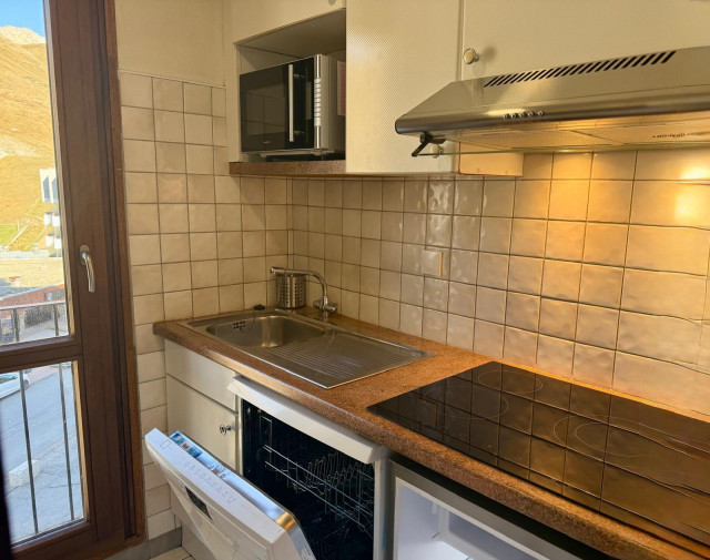 _lv_images__lot_0000070015_03_13936505