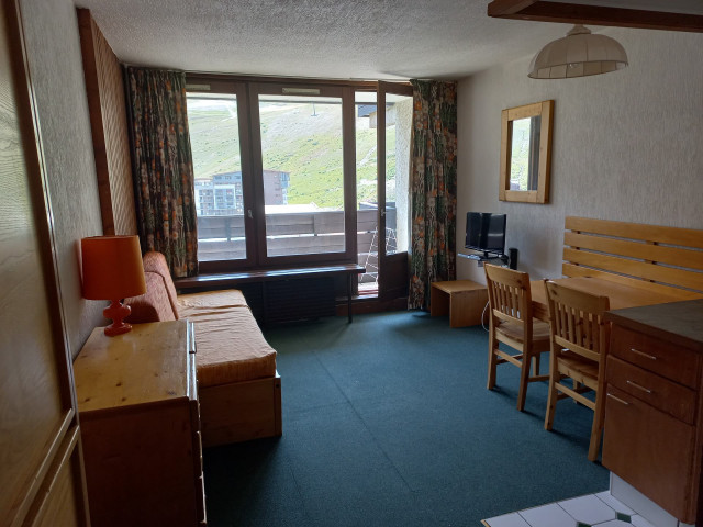 _lv_images__lot_0000100040_01_14196911