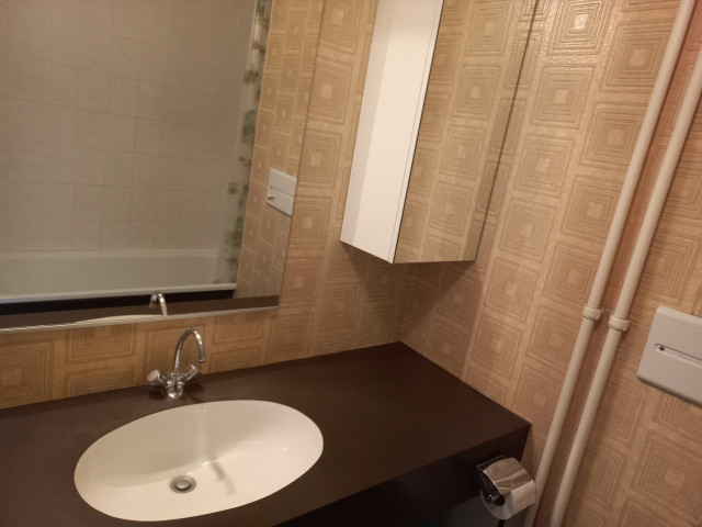 _lv_images__lot_0000100040_05_13937428